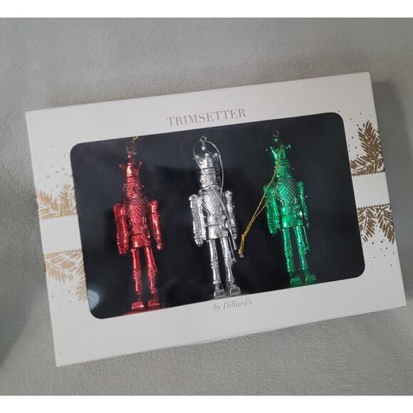 New Dillards Trimsetter Set 3 Nutcracker Christmas Tree ORNAMENTS Red Green Silv - Picture 4 of 5